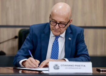 Pivetta sanciona lei que proíbe hormônios e cirurgias para mudança de sexo em menores em MT