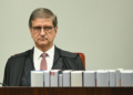 PGR pede ao STF que revisão criminal da condenação de Bolsonaro seja rejeitada