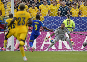 Estreante Curaçao empata com Equador e conquista primeiro ponto em Copa