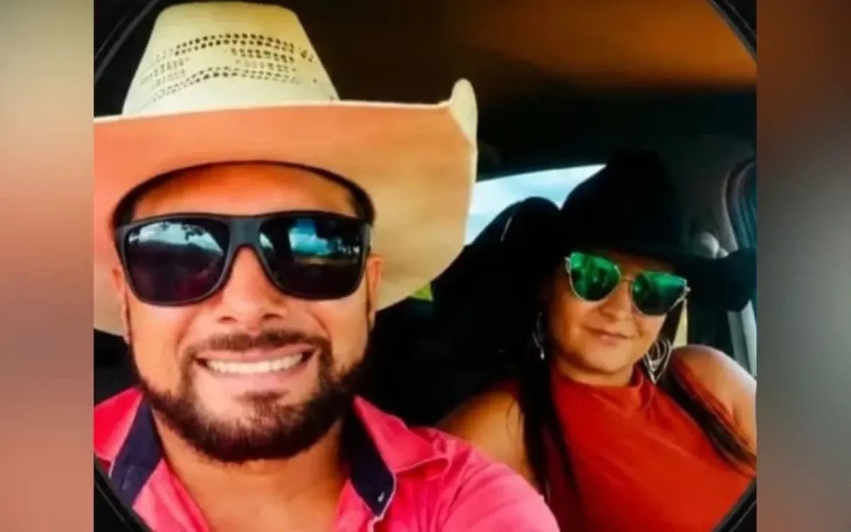 Colisão entre ônibus de turismo e carro resulta em morte de casal na BR-163
