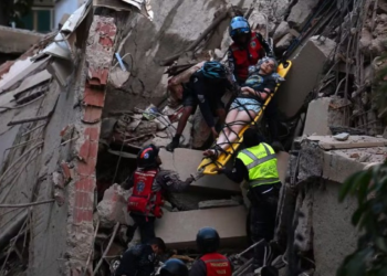 Terremoto de magnitude 7,5 na Venezuela derruba prédios em Caracas e faz edifícios serem evacuados em Manaus