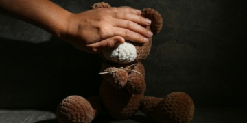 Pedófilo estupra a neta de 4 anos e é condenado a 12 anos de cadeia em Alto Araguaia