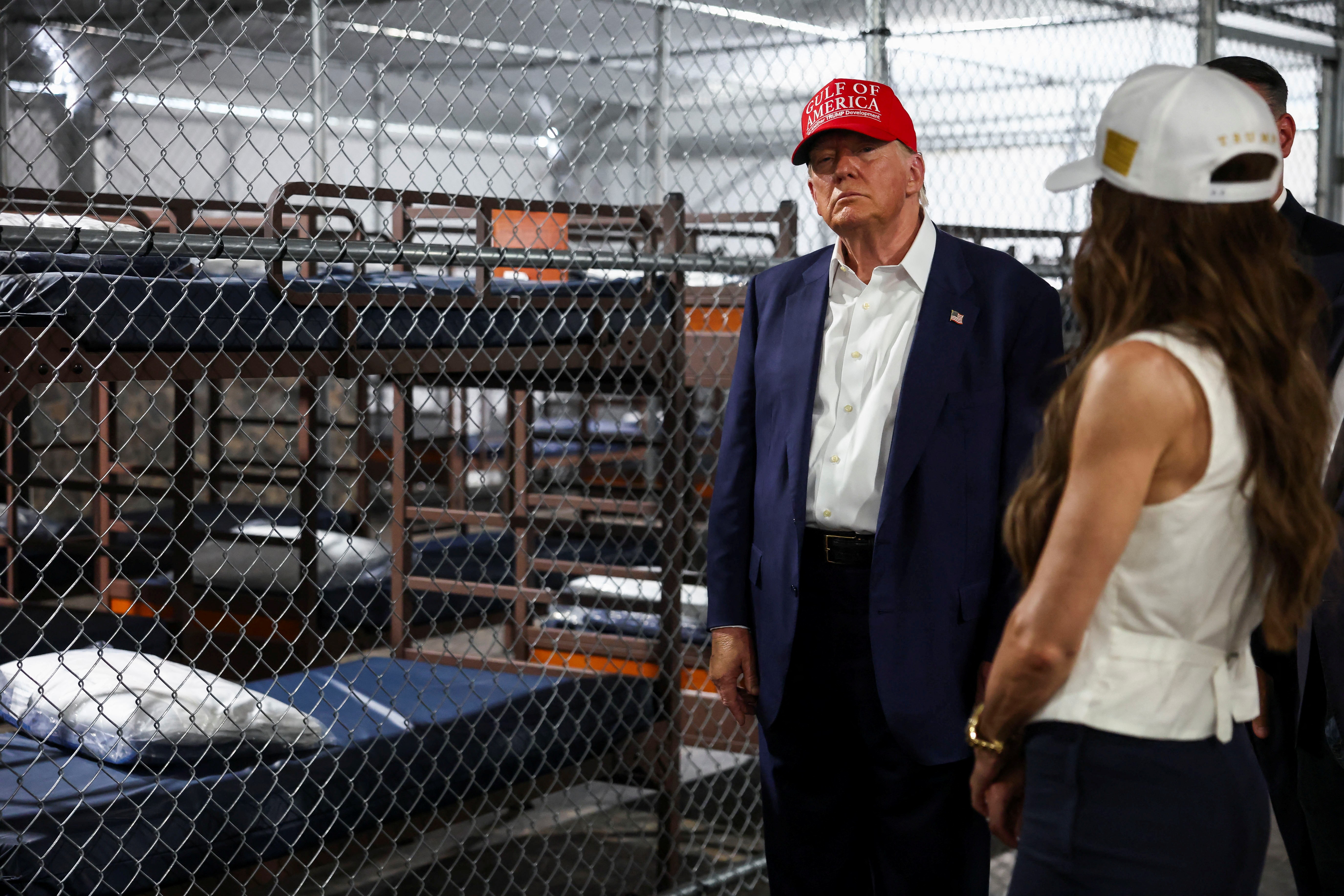 'Alcatraz dos Jacarés', criado por Trump para prender imigrantes ilegais, fecha as portas após 1 ano