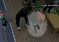 VÍDEO: criança fica gravemente ferida ao ser lançada para cima em creche dos EUA