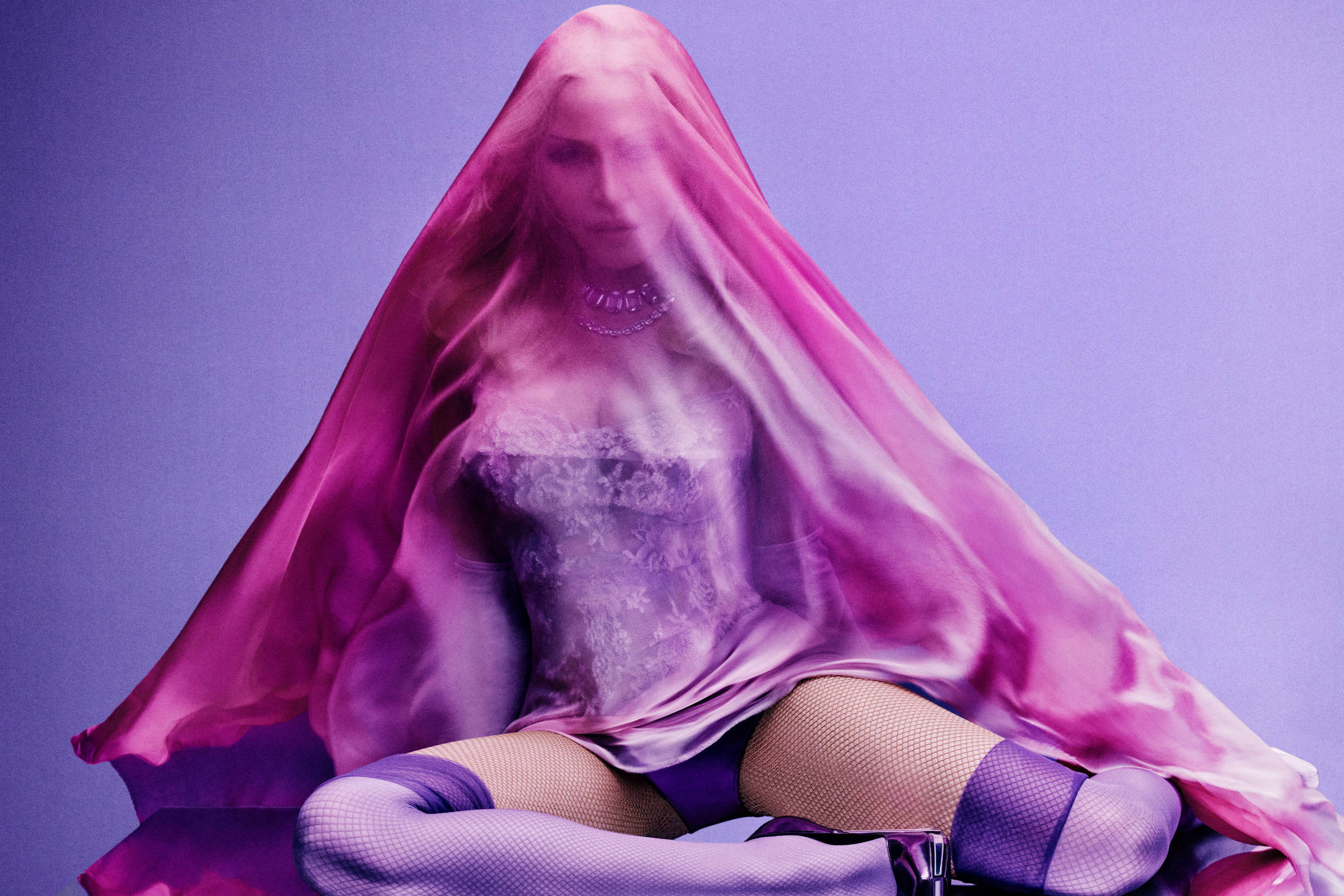 Madonna emplaca décimo álbum no topo da Billboard com 'Confessions II'