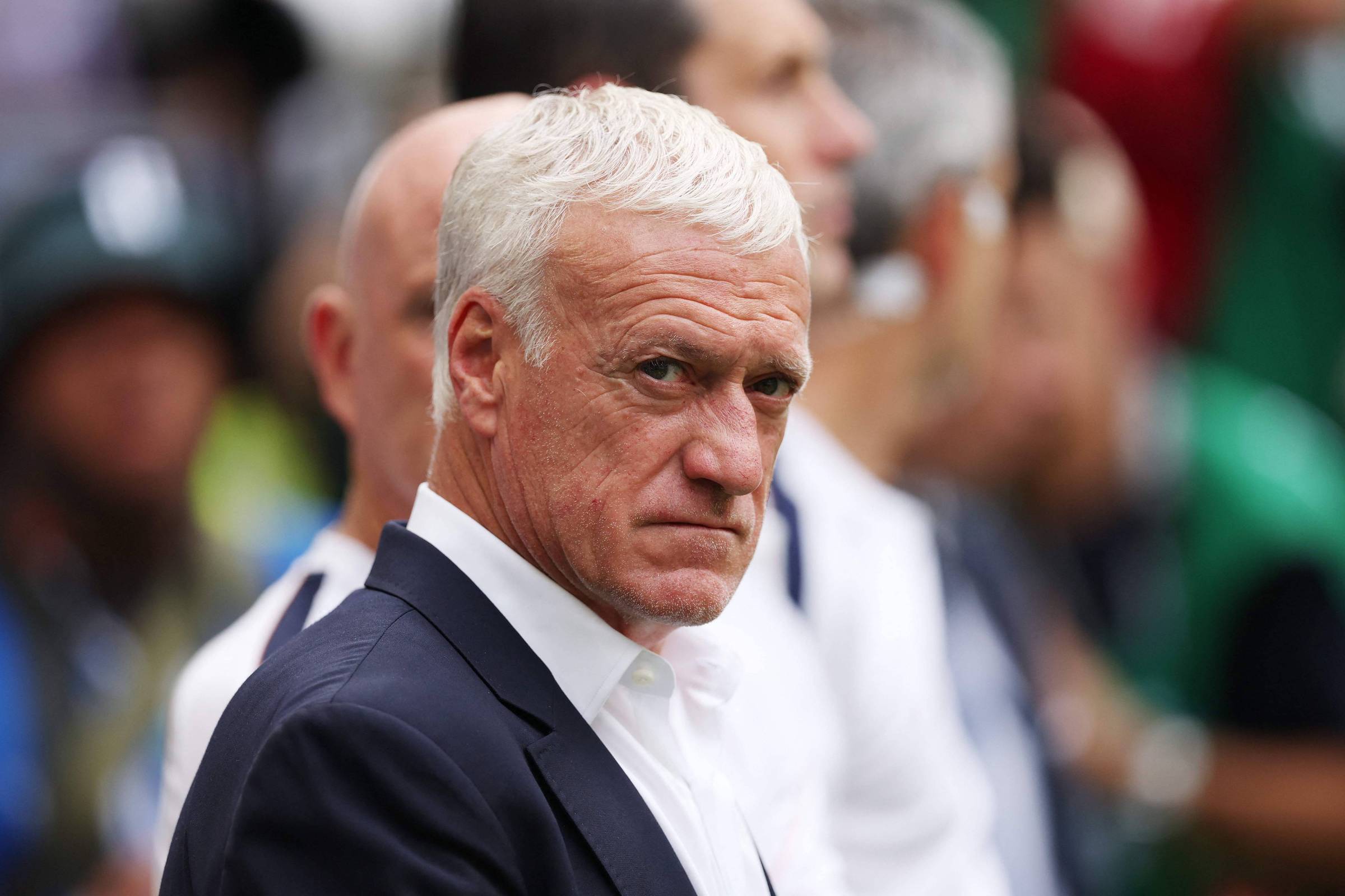 De saída, Deschamps se responsabiliza por 1º tempo ruim contra Inglaterra