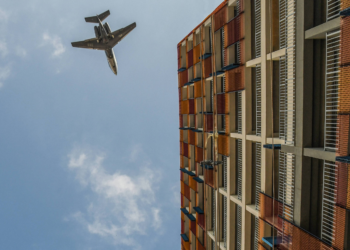 Prefeitura de SP ignora norma federal para conter urbanização em áreas com ruído de aeroportos