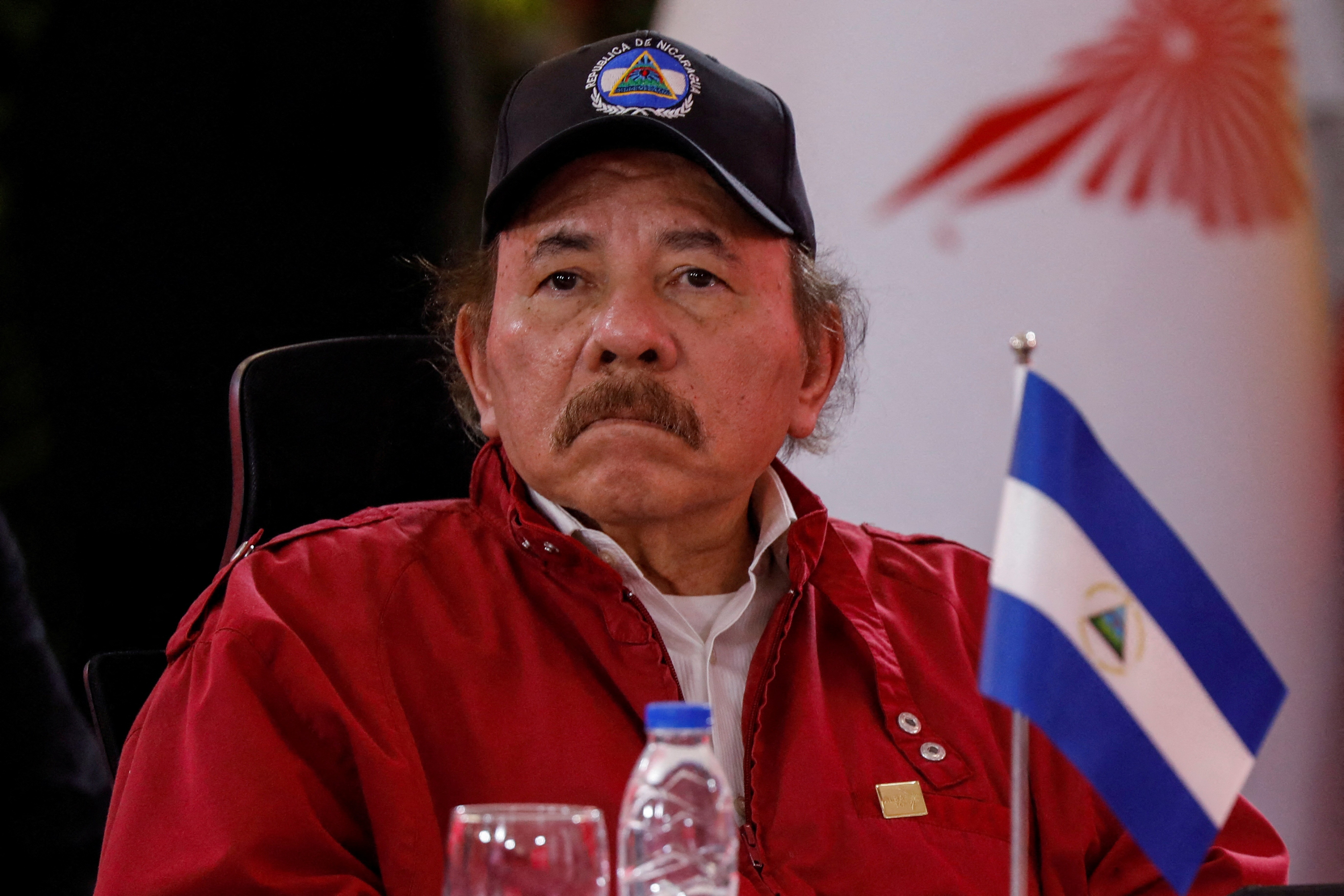Ortega põe fim a eleições que já careciam de legitimidade