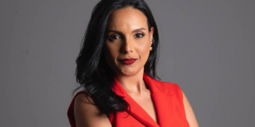 Jovem Pan afasta diretor substituto de telejornal após Marcia Dantas chorar e deixar programa ao vivo