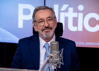 Tarifaço: ministro diz que tarifa de 12,5% é 'indevida' e baseada em fatos que não são reais