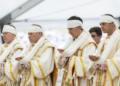 Conheça o grupo católico tradicionalista FSSPX que virou alvo de excomunhão