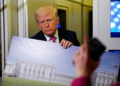 Suprema Corte dos EUA dá permissão temporária para Trump seguir construção de salão de baile gigante na Casa Branca