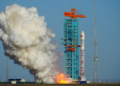 China adia missão lunar que busca água no polo sul da Lua