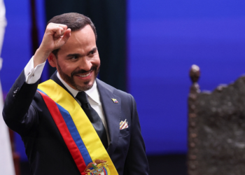Presidente da Colômbia ordena deportações de migrantes em situação irregular