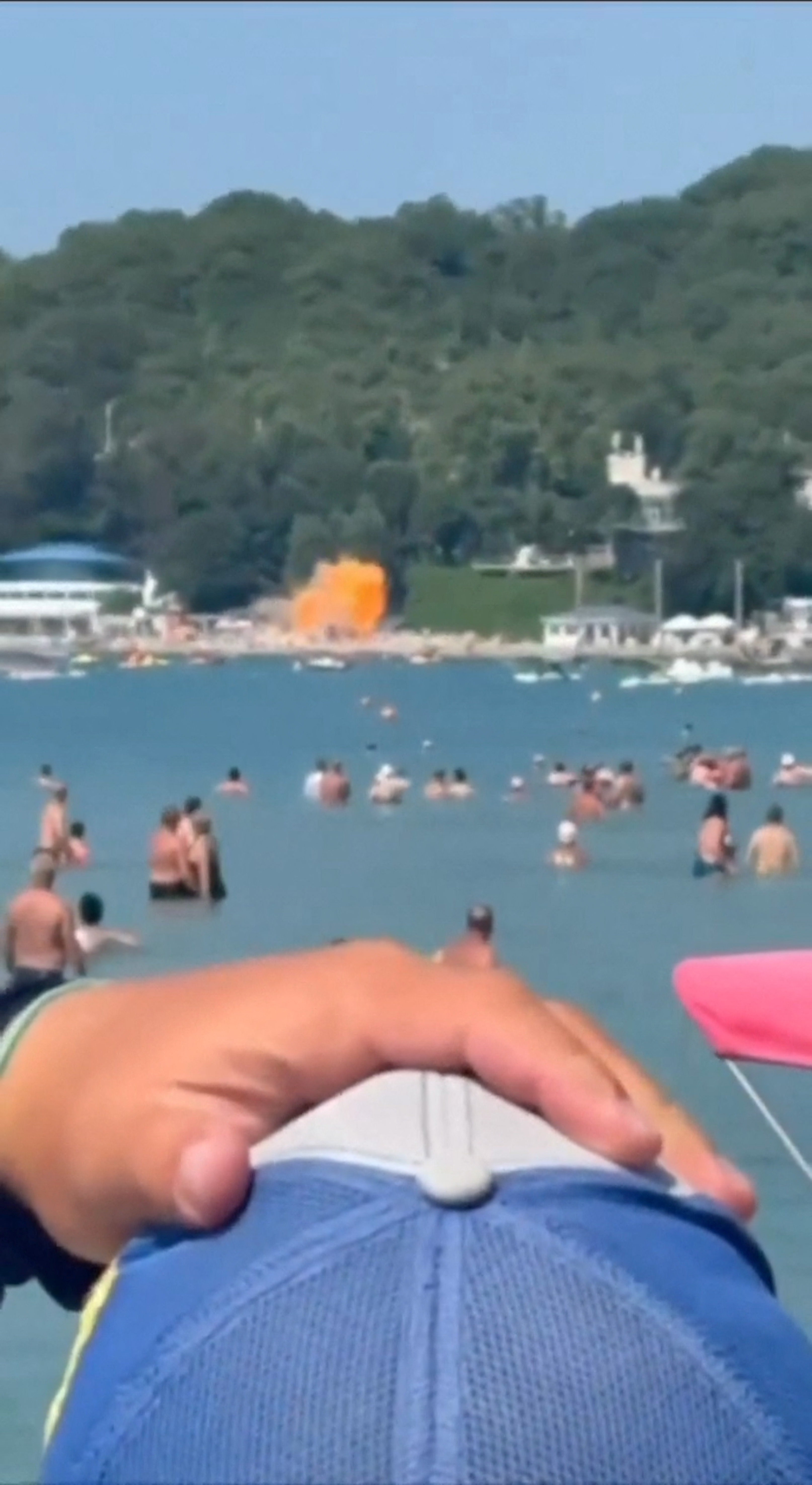 VÍDEO: Drone ucraniano atinge praia russa lotada de banhistas e mata 6, diz Rússia
