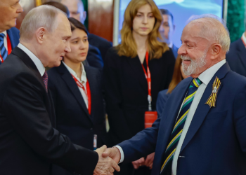 Em telefonema, Lula e Putin falam em aumentar comércio bilateral e discutem guerra da Ucrânia