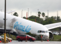 VÍDEO flagra momento em que avião da Amazon sai da pista em Miami