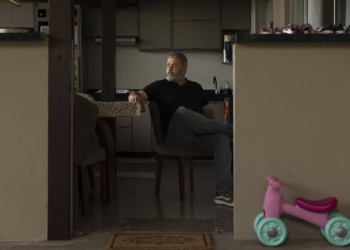 Filho de idosos influencers, microempresário mineiro vai de Zema contra polarização