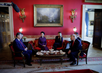 Xi Jinping encerra visita de Estado aos EUA após encontros com Trump; saiba como foi