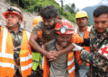 Socorristas resgatam 2 operários vivos de túnel no Nepal; buscas continuam