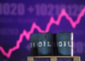 Países já liberaram 325 milhões de barris de petróleo para conter alta dos preços, diz IEA
